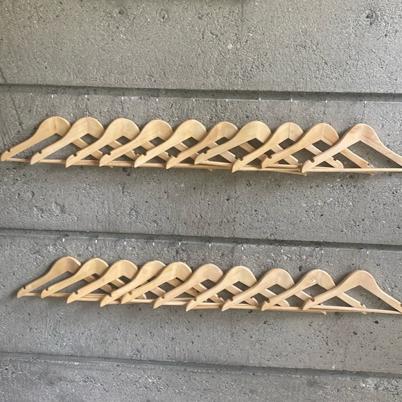 unbranded Other - 20x little kid wood hangers